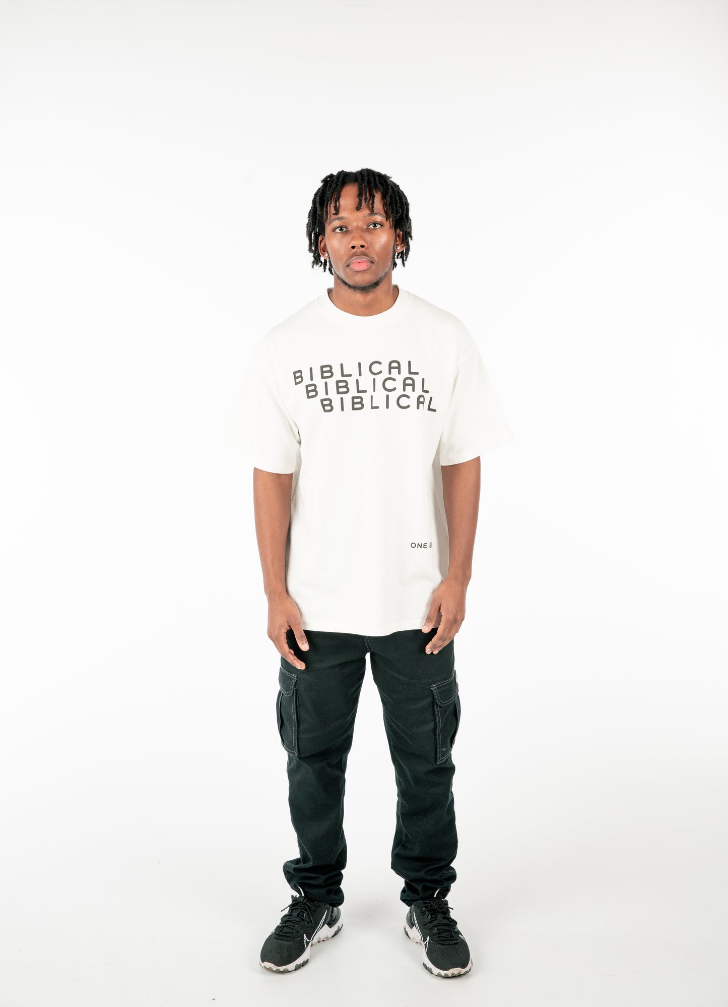 Biblical Life "Romans 8:18"  T-Shirt - White (Oversized)