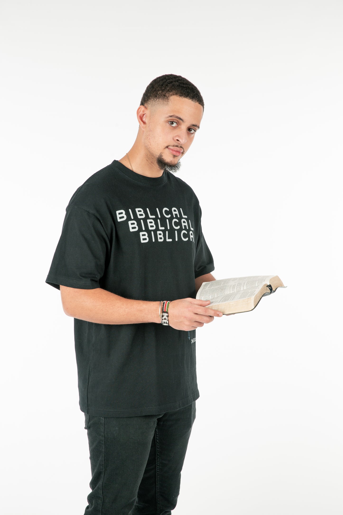 Biblical Life "Romans 8:18"  T-Shirt - Black (Oversized)